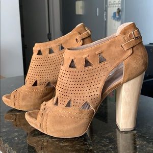 Belle by Sigerson Morrison suede cut-out pumps